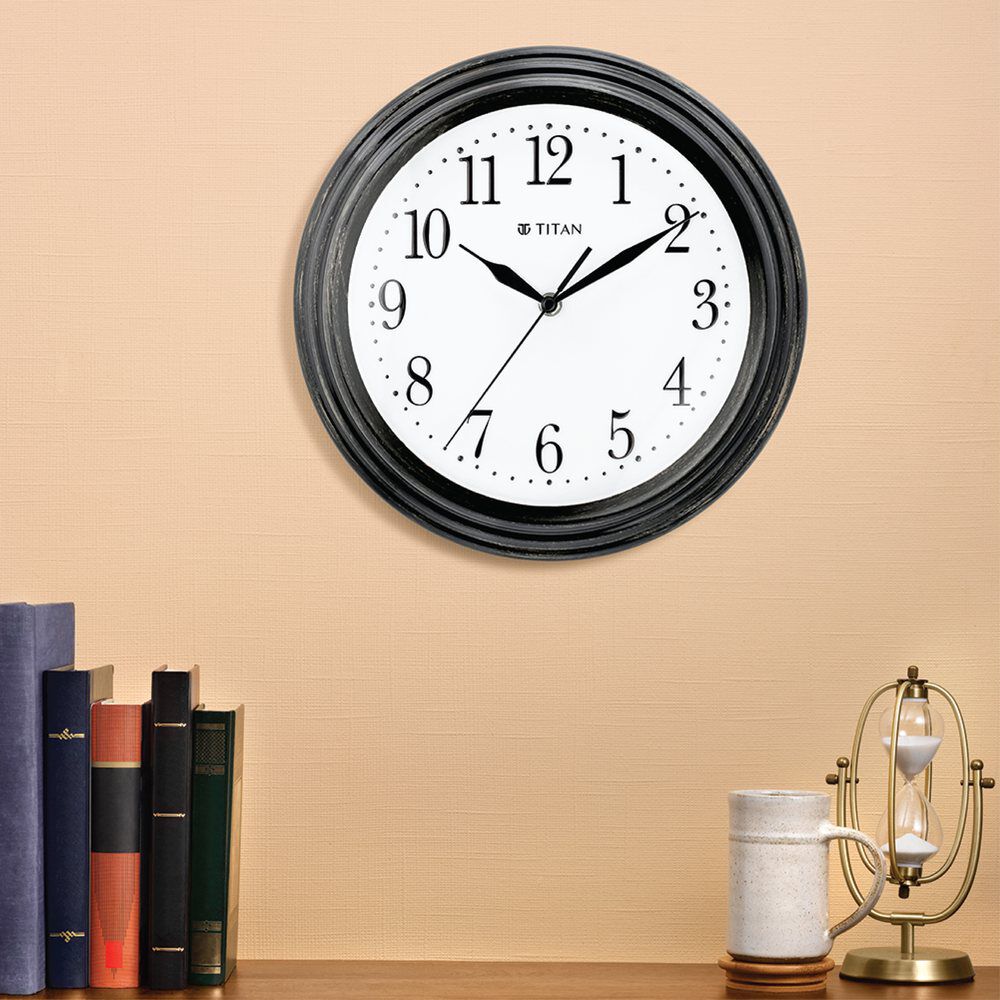 Titan Classic White Wall Clock with Silent Sweep Technology - 30 cm x 30 cm  (Medium)