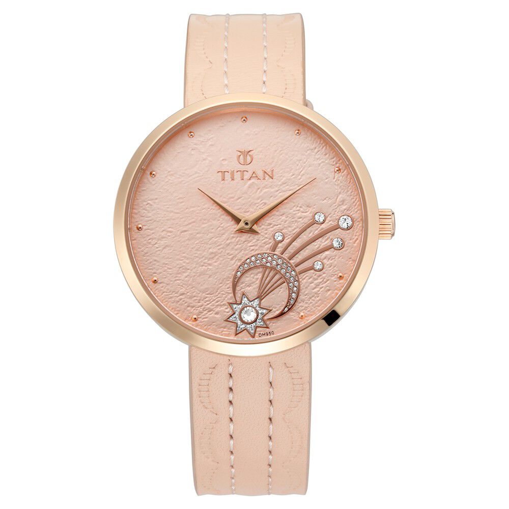 Vintage Rose Gold WoMaGe Quartz Watch | Large Wristwatch for Women –  Vintage Radar