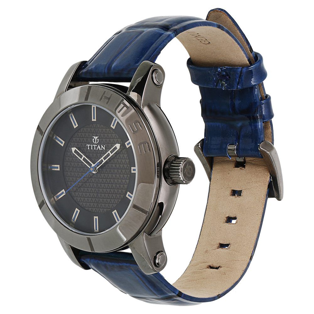 Buy Titan Solar 1806Wl05 Black Dial Analog Watch For Men online